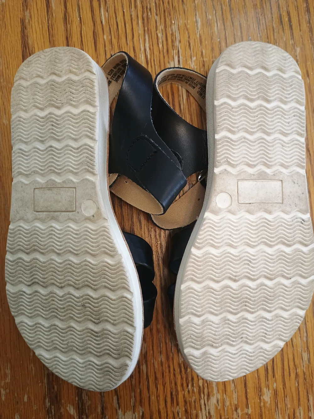 Little Girls Size 13 Sonoma Black Crisscross Buckle Strap Sandals